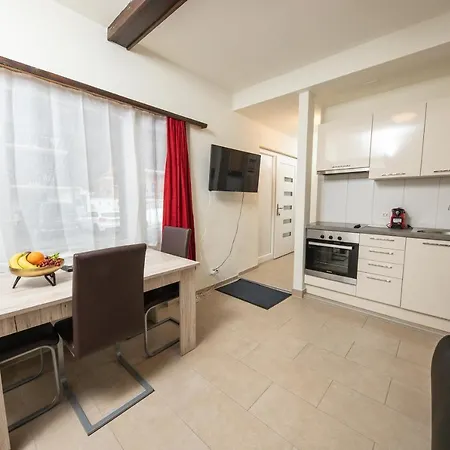 Haus Astoria * ساس-غروند