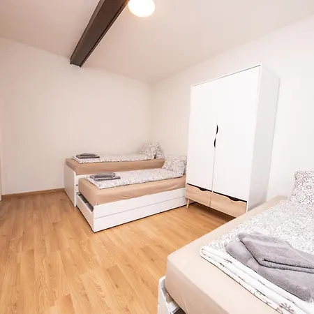 Haus Astoria *
